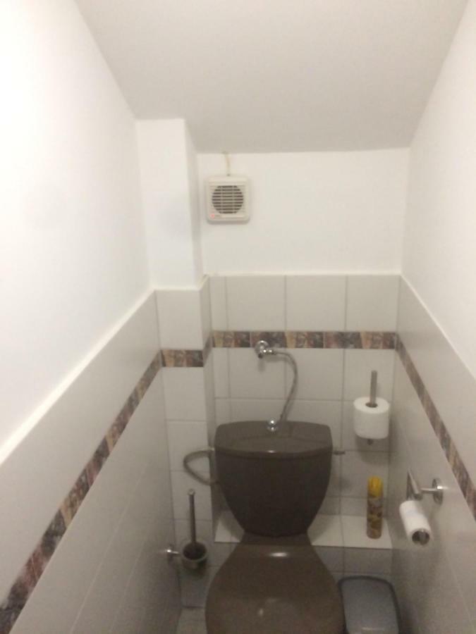 Apartman Luca นีเรกฮาซา ภายนอก รูปภาพ
