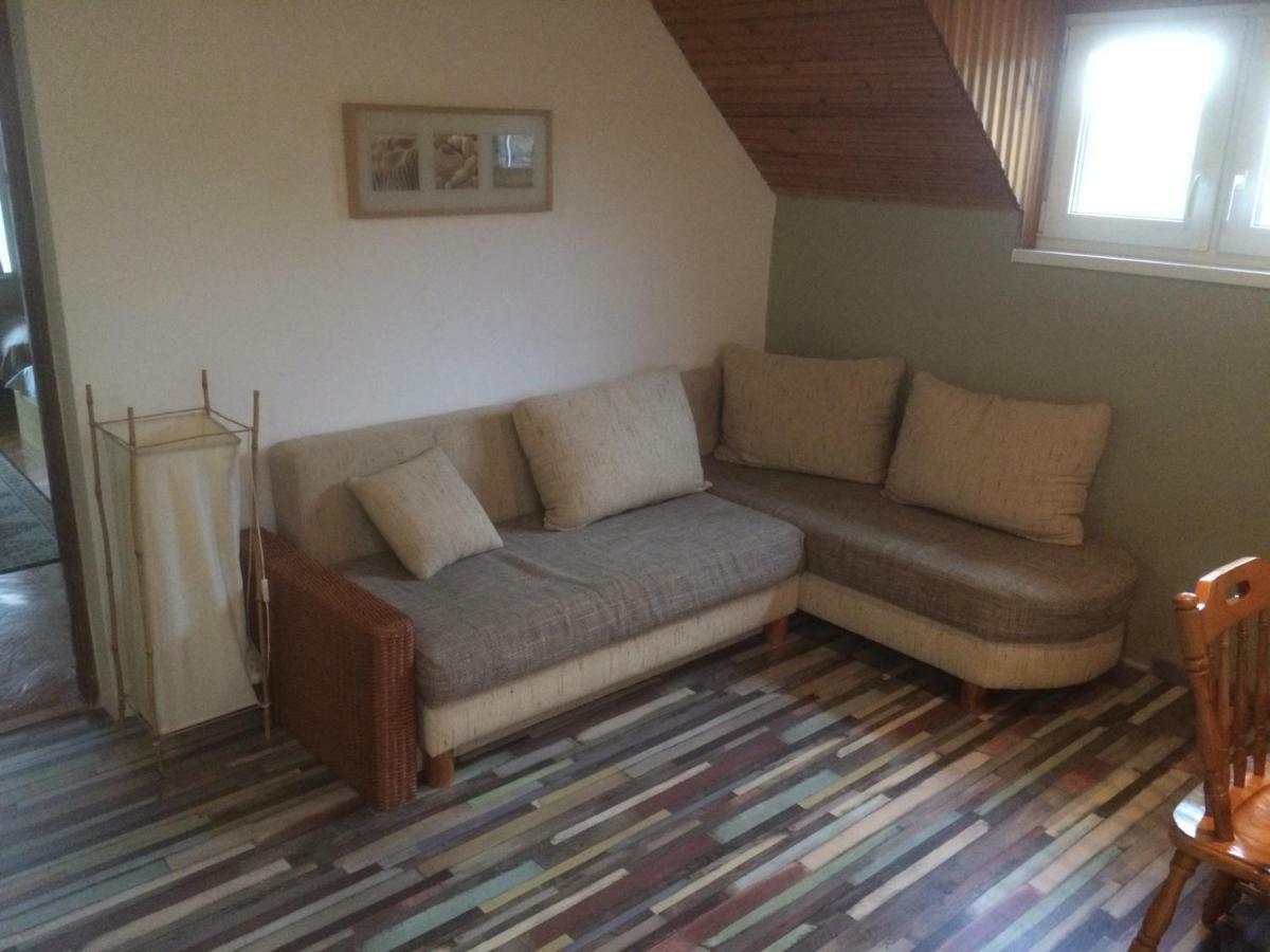 Apartman Luca นีเรกฮาซา ภายนอก รูปภาพ